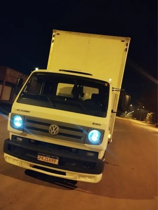 Caminhão VW 8.160