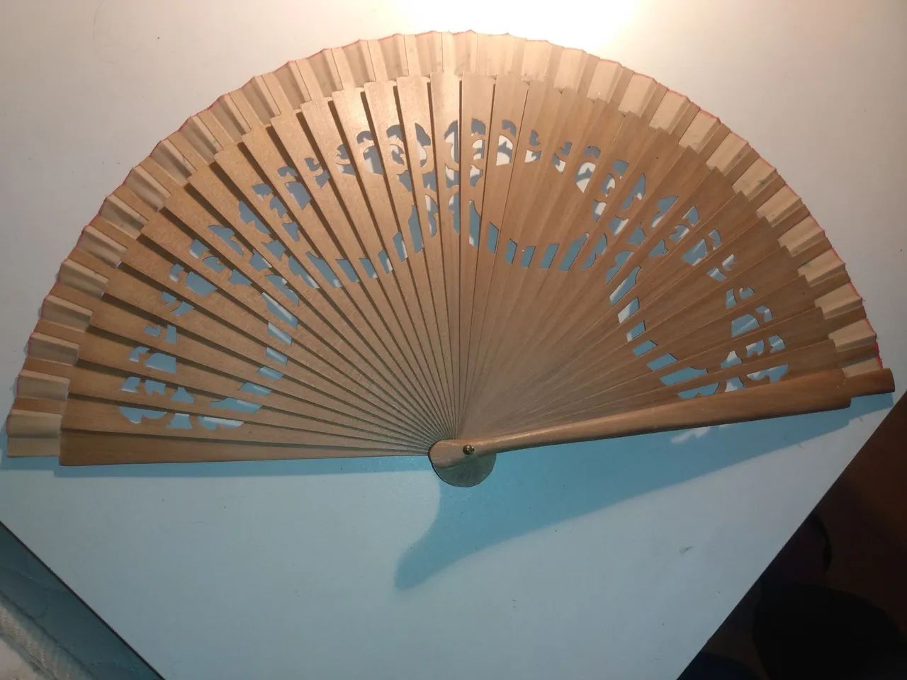 Leque pintado a mão. - Foto 2