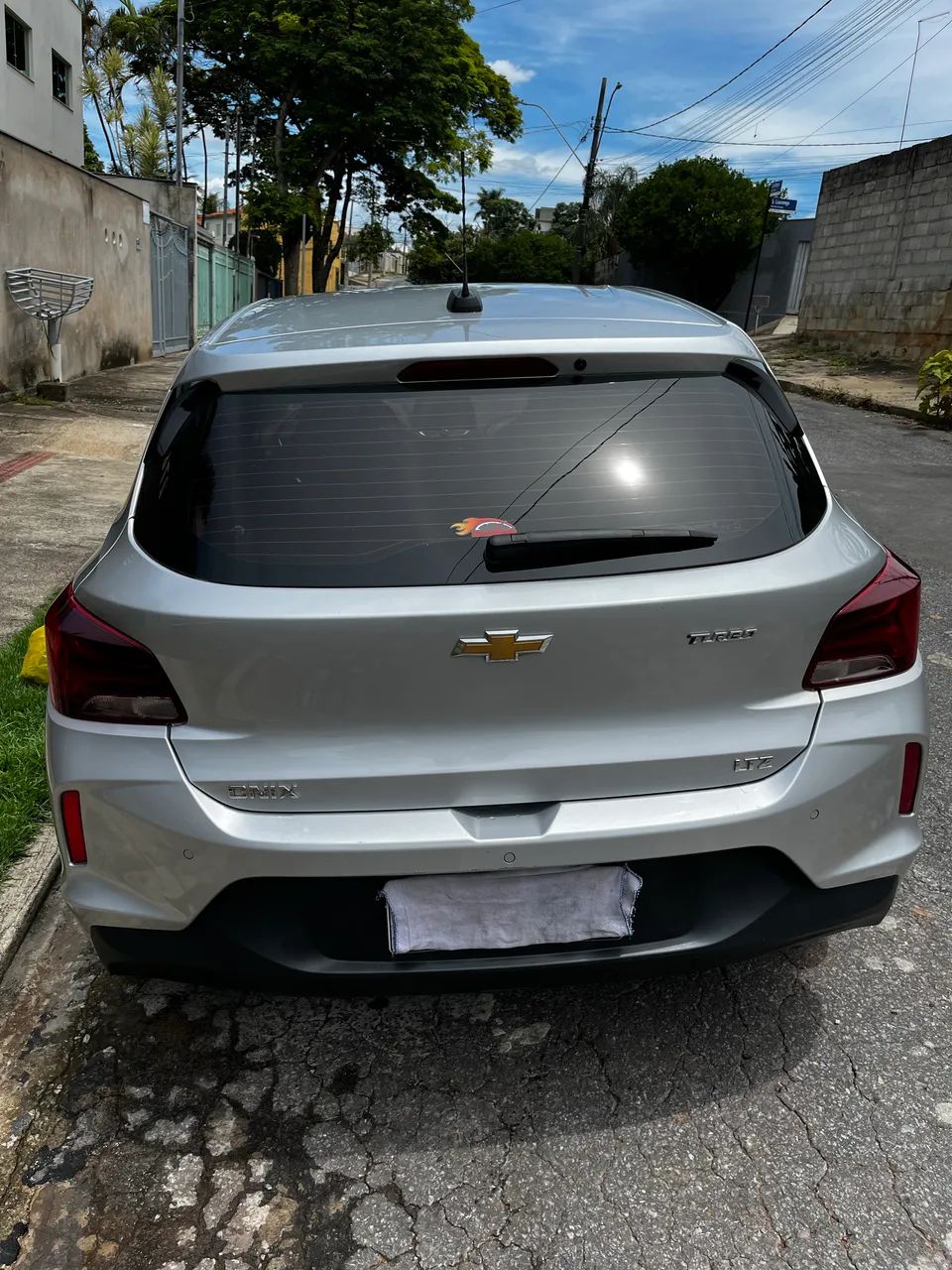 Chevrolet Onix Hatch LTZ 1.0 12V TB Flex Aut. 5P 2023 - Foto 6