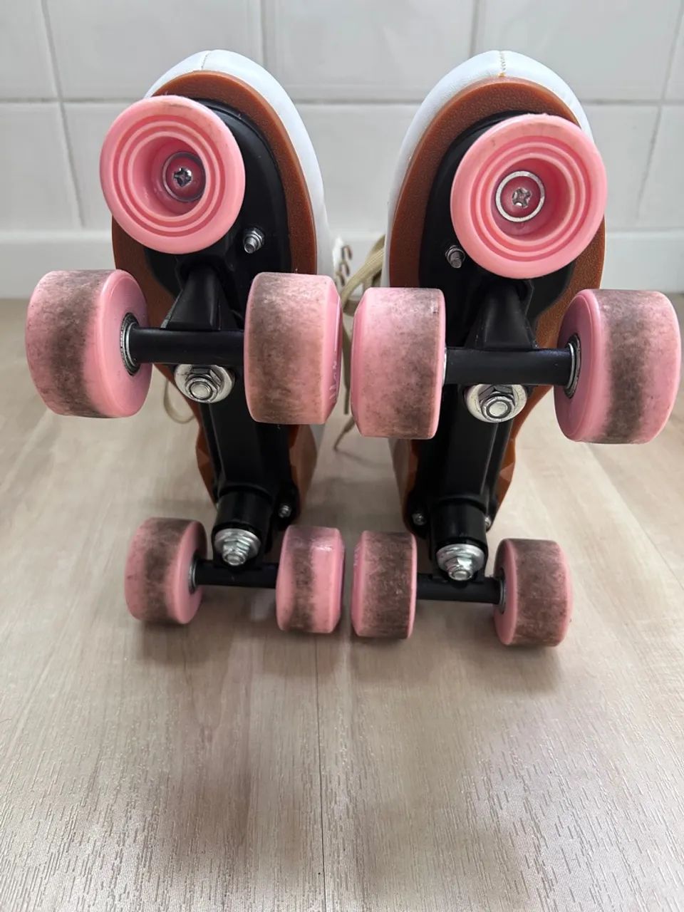 Patins Roller Quad ajustável, semi novo - Foto 4