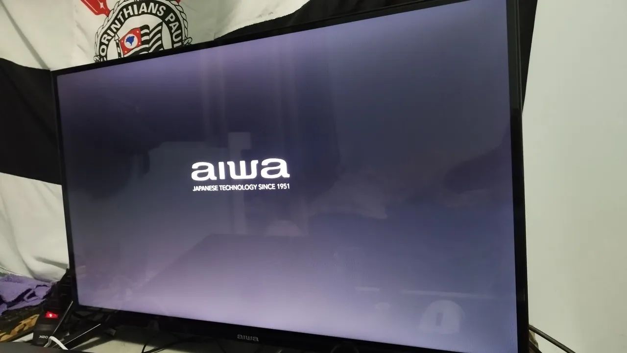 Televisão 32 polegadas aiwa novíssima 