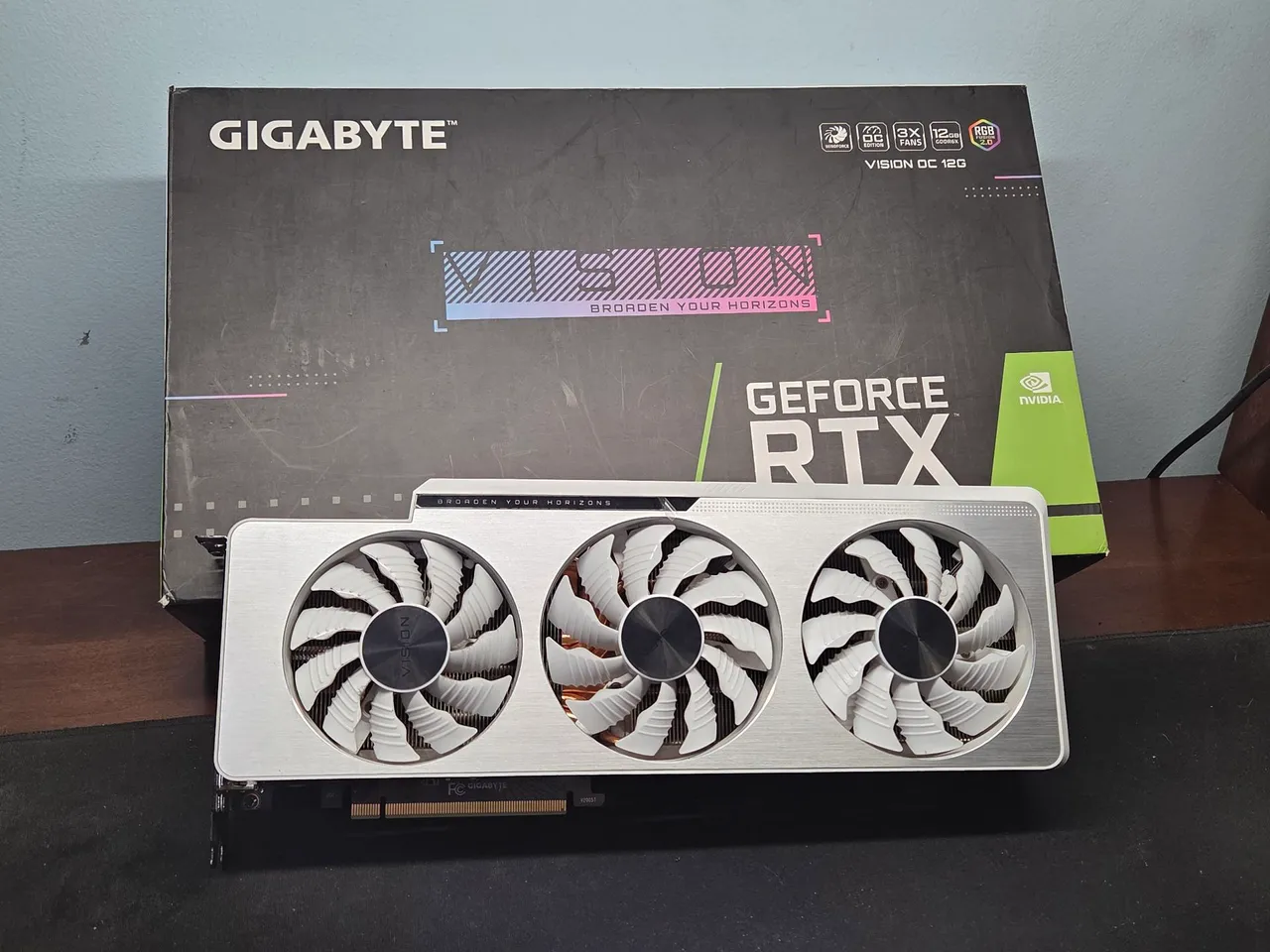 Placa de Vídeo GeForce RTX 3080 TI Gigabyte Vision OC 12GB GDDR6X