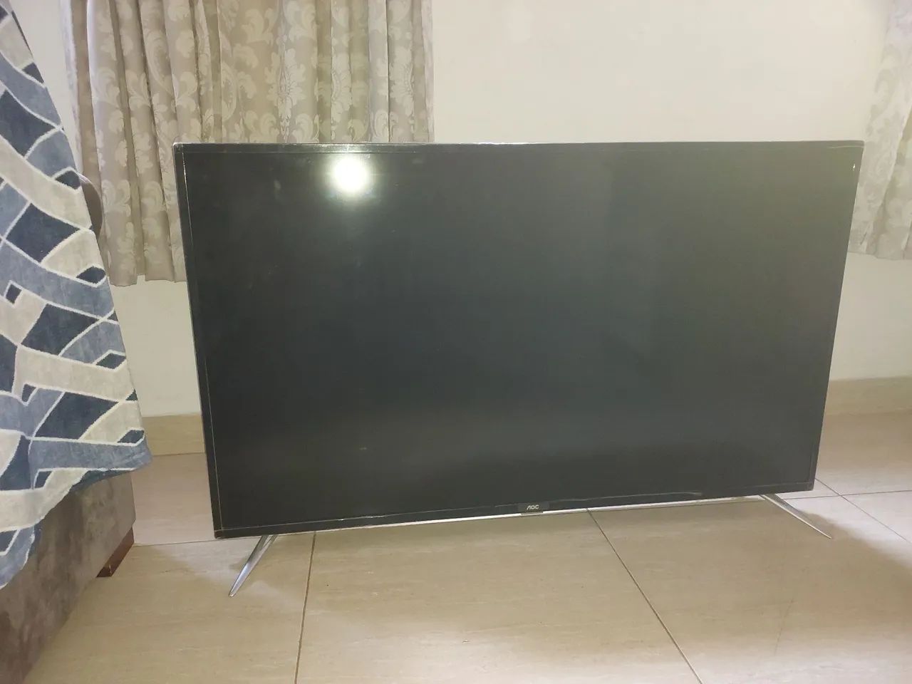 Vendo TV AOC com defeito - Foto 2