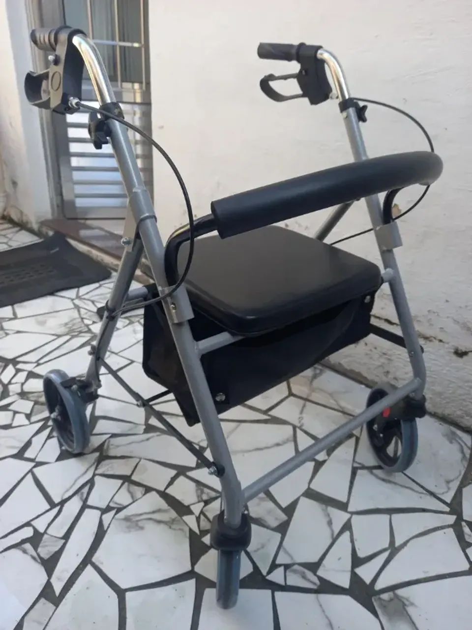 andador para idoso
