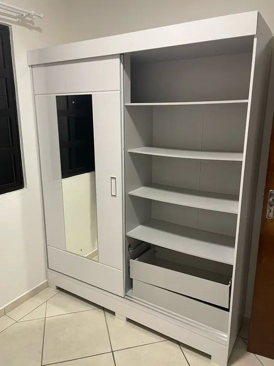 Guarda roupas 2 portas com espelho  - Foto 4