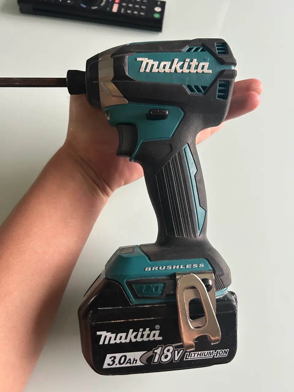 Parafusadeira makita brushless 