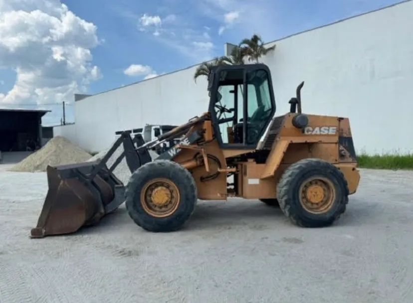 Pá Carregadeira  - Foto 5