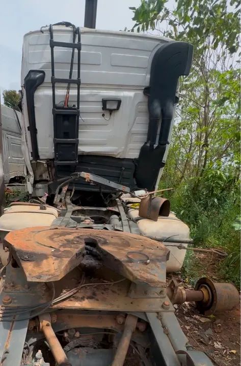 Batido Actros 2546 6x2 ano 2011 média monta - Foto 2