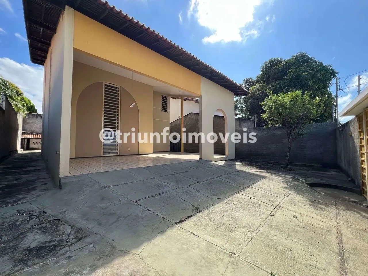 Casa duplex a venda no São Cristovão com 4 Quartos TR218174 THE -1JOB2KQ