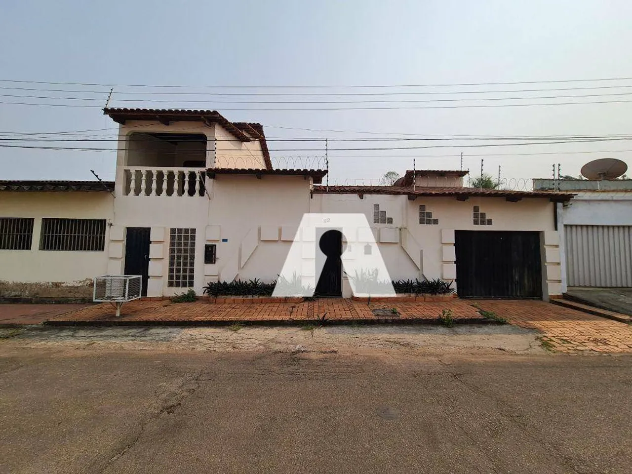 Casa com 3 dormitórios para alugar, 221 m² por R$ 2.469/mês - Isaura Parente - Rio Branco/