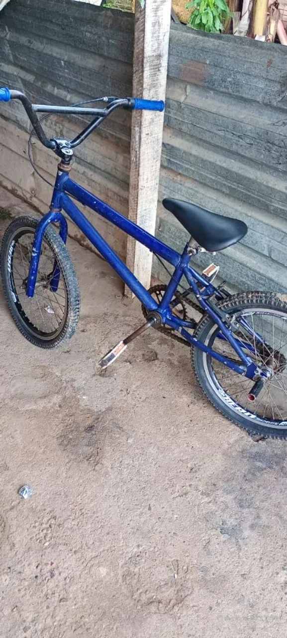 Bicicleta BMX Azul