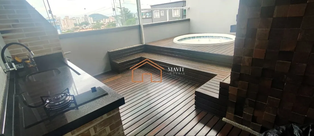 Cobertura 114m² Completa Mobiliada 1 suíte mais dormitório no Bairro Santo Antônio/Jlle