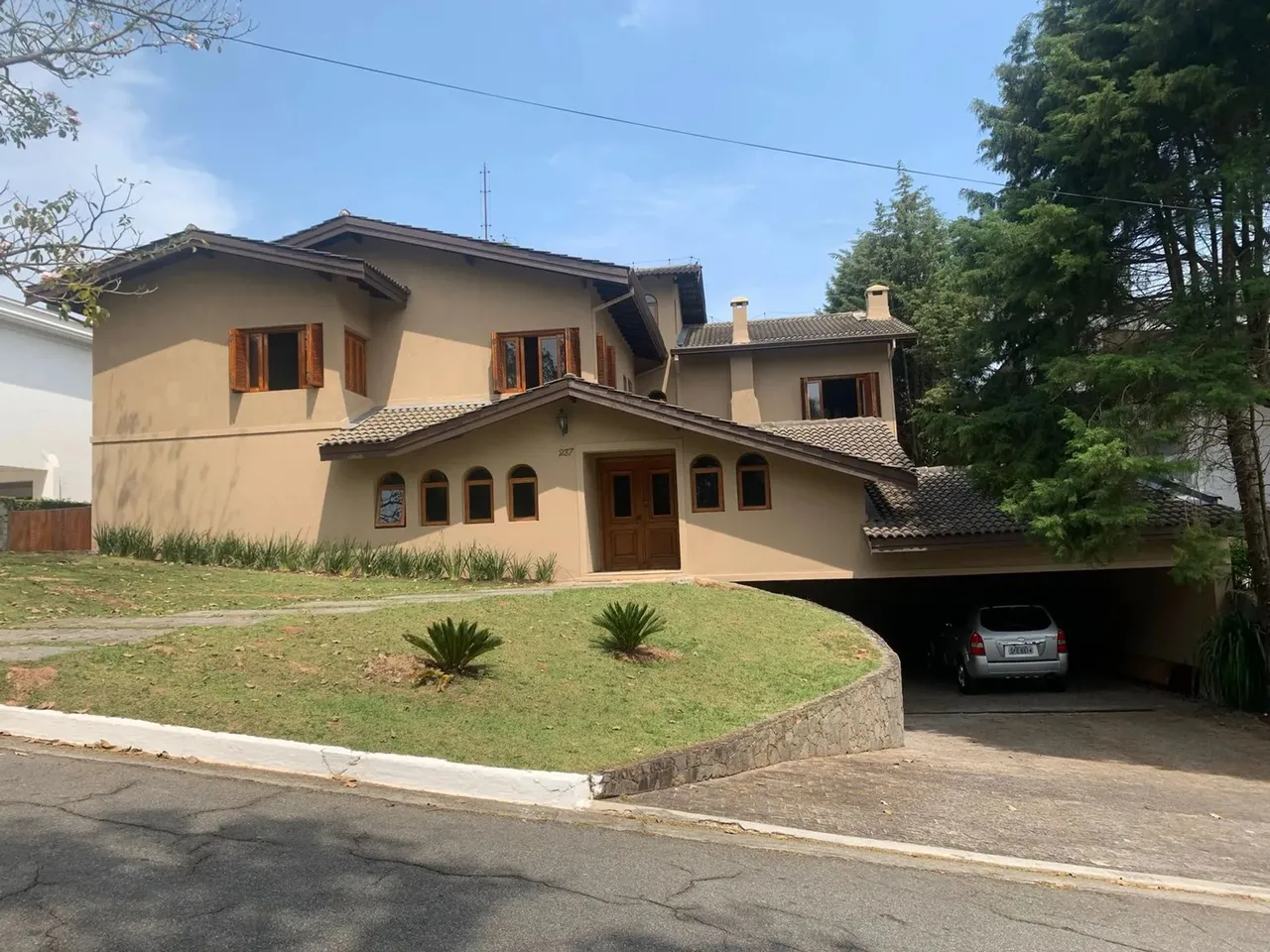 Casa de condomínio em Alameda Itatiaia - Alphaville - Santana de Parnaíba/SP