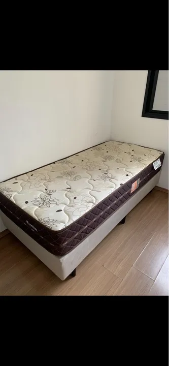 Cama Box de Casal - Ótimo Estado