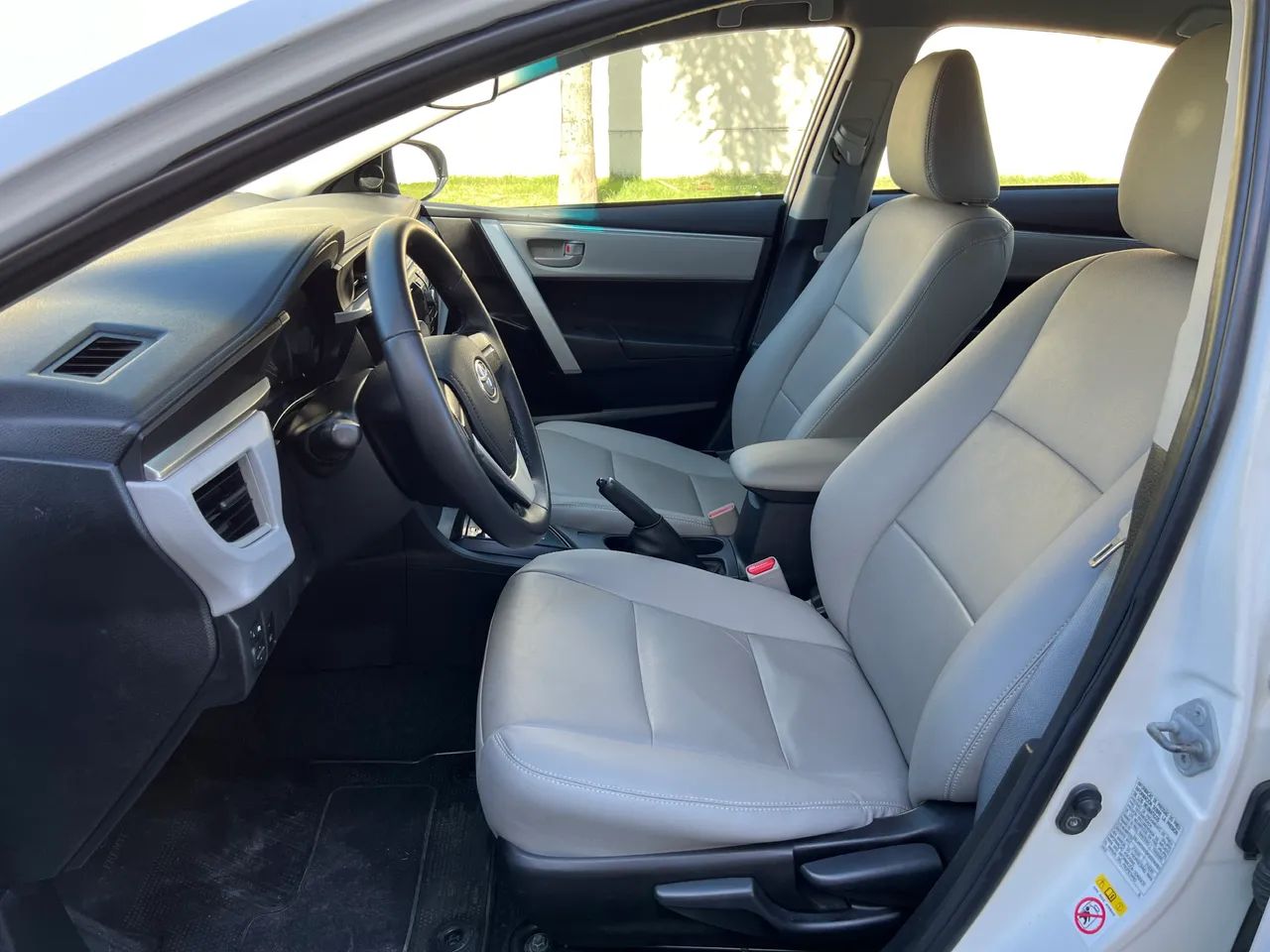 Toyota Corolla GLI 1.8 Aut. 2017/Financ próprio/Leia o anúncio  - Foto 5