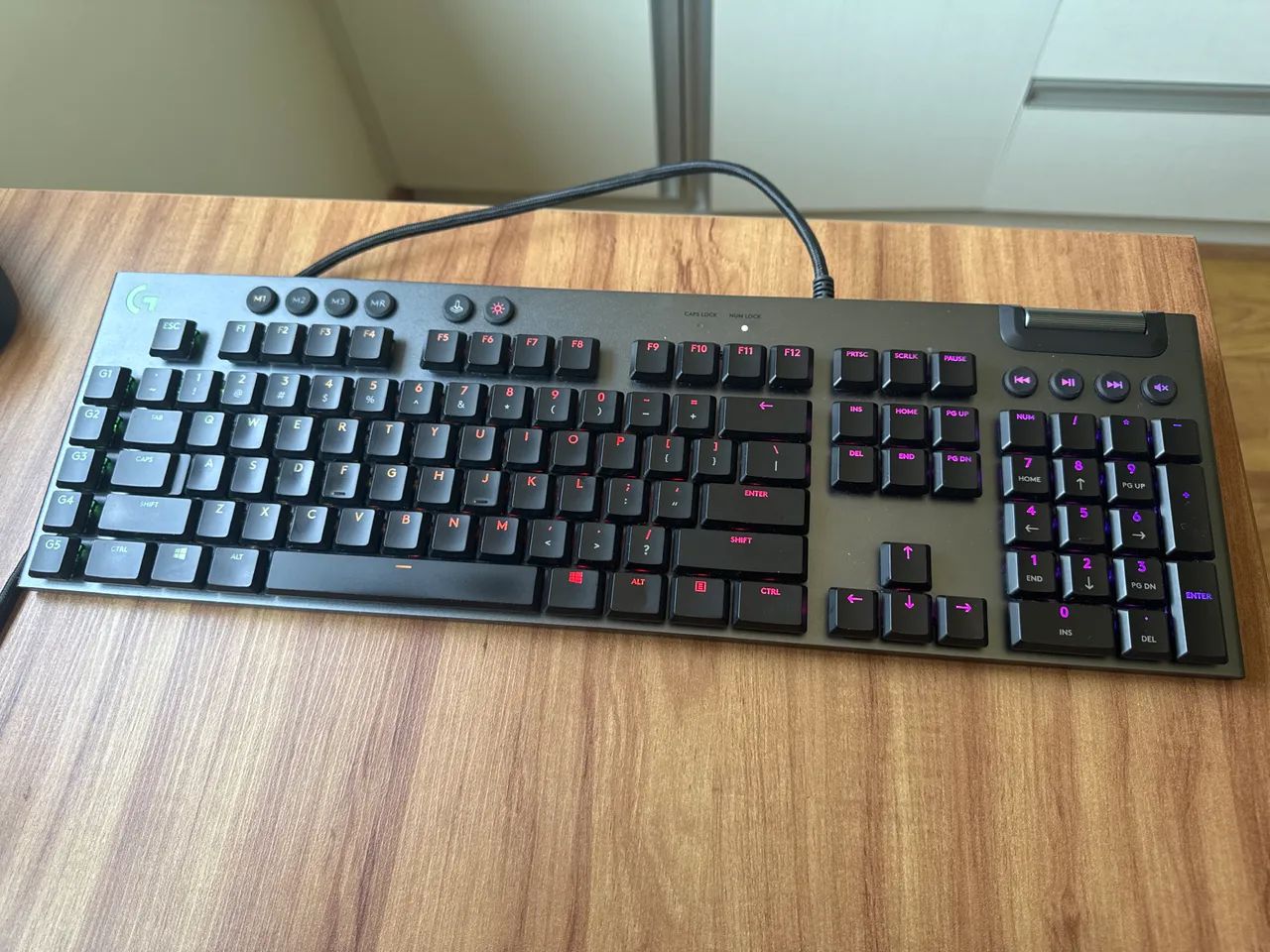Teclado Gamer Logitech G815