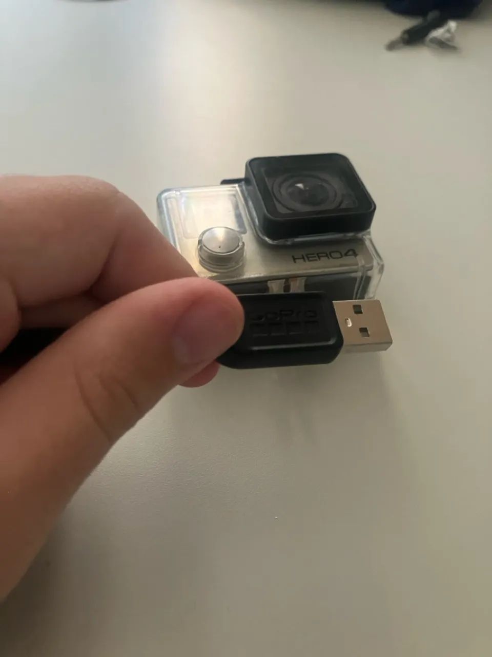 GoPro Hero 4 - Com cabo e acessórios originais  - Foto 3
