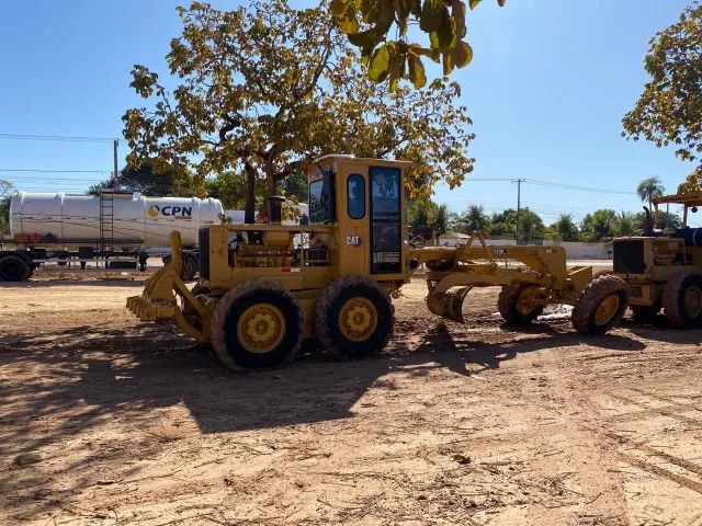PATROLA MOTONIVELADORA CATERPILLAR 140 B - Foto 2