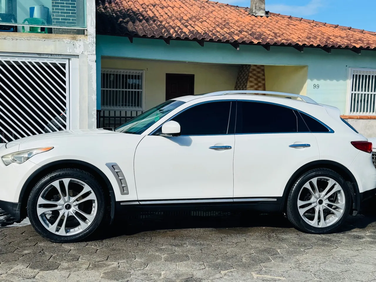 Infiniti fx35