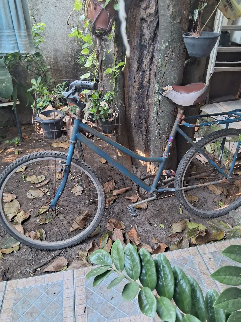 Bicicleta retro azul - Foto 2