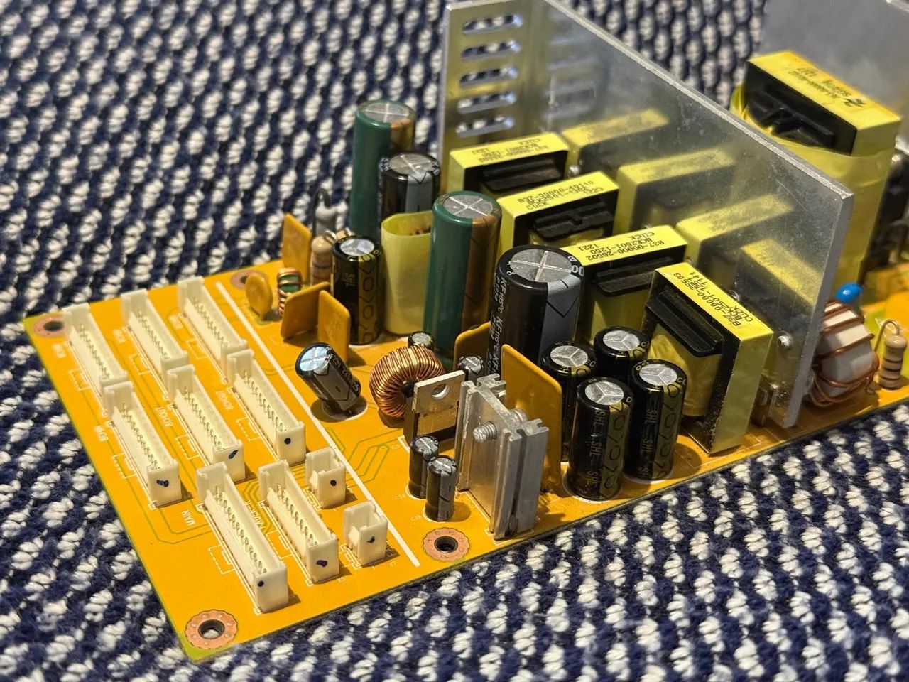 Fonte de alimentação X32 Behringer 