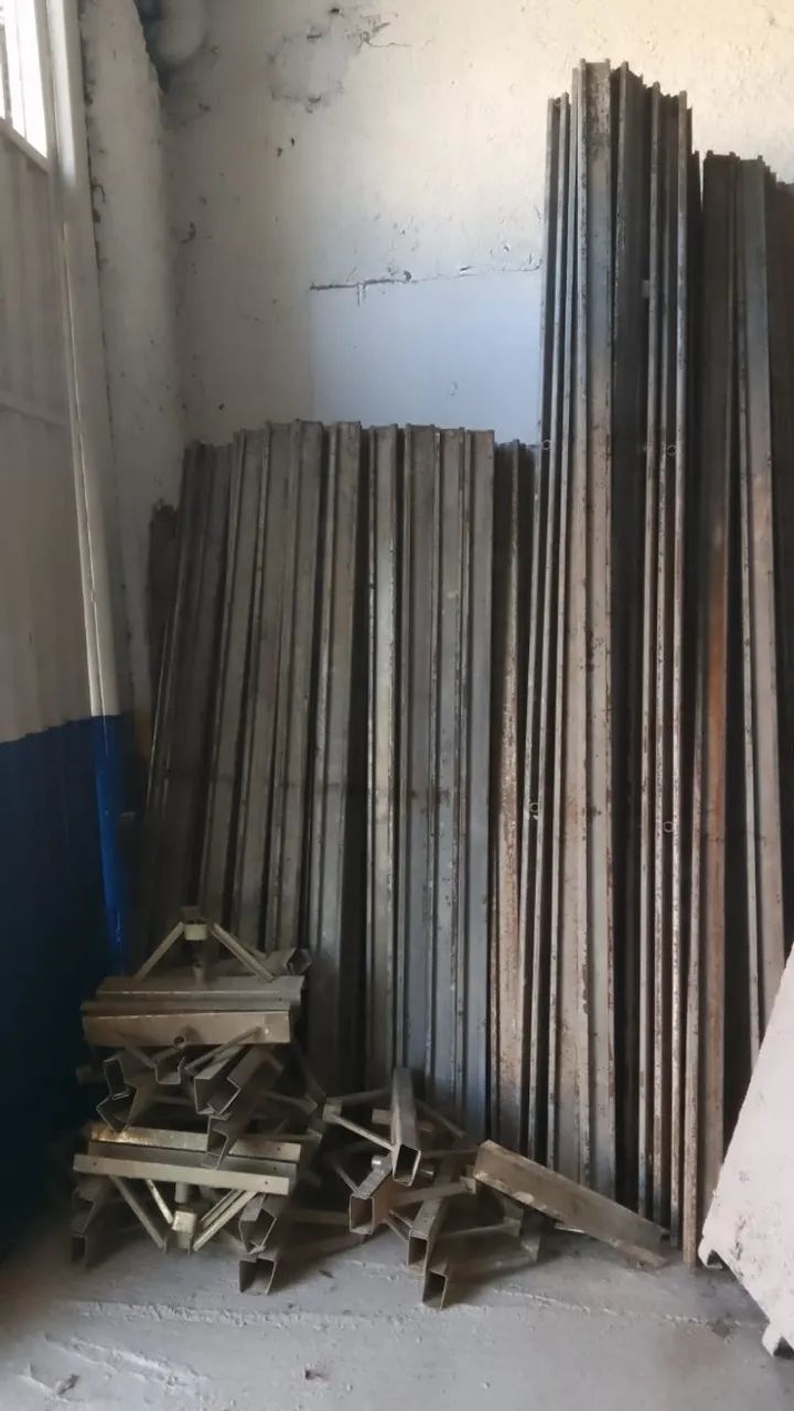 VENDO Vigas vazadas, barras de ancoragem e cruzetas para fôrma e escoramento