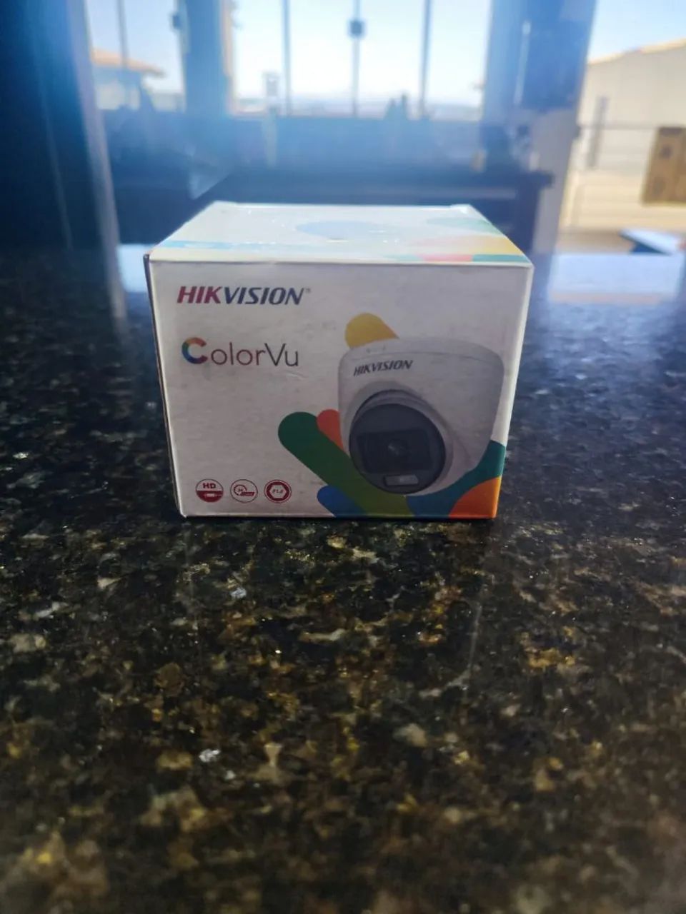 Câmera Hikvision ColorVu:(colorida 24h) Full HD  - Foto 2