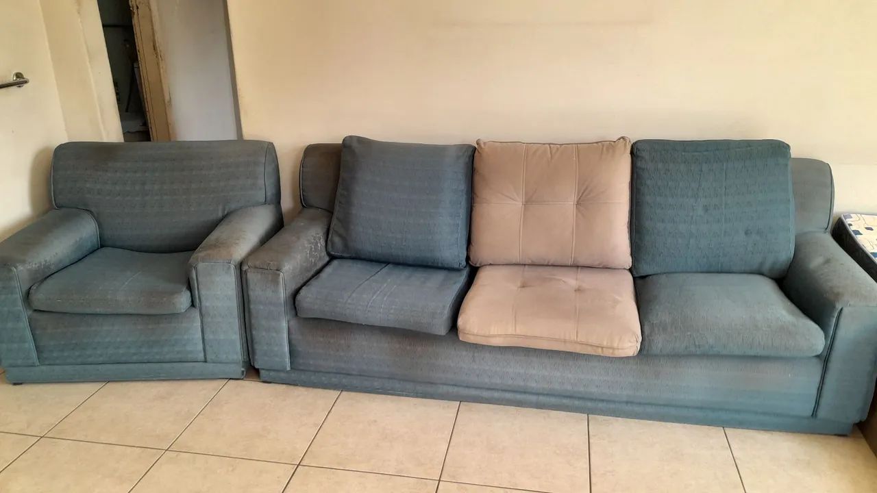 Sofá de 3 lugares com uma poltrona!!64962680970369123