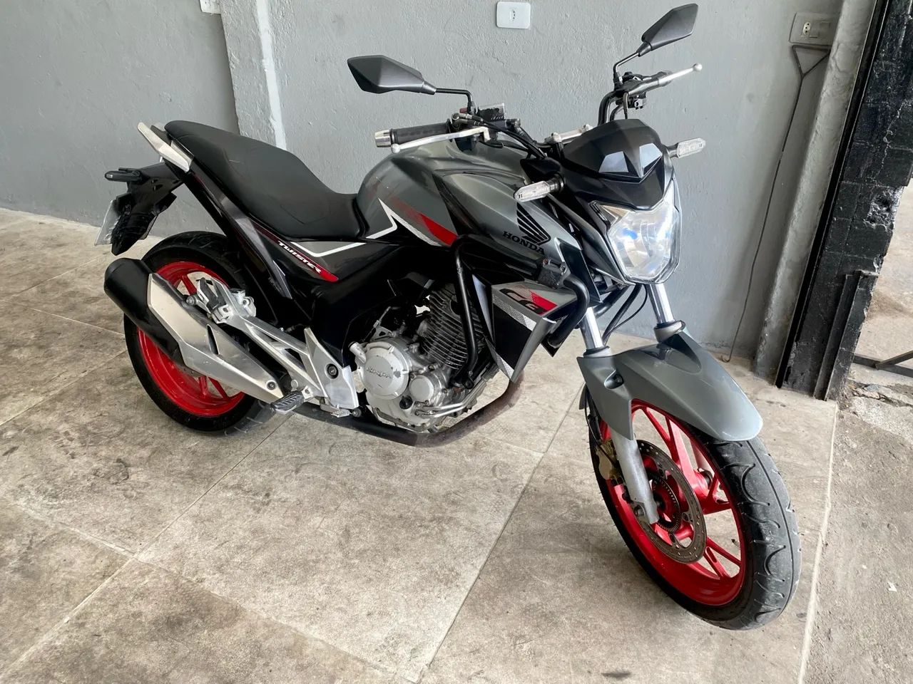 Twister 250 ano 2018 emplacado 2025