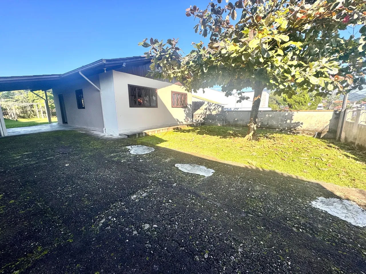 Imóvel para aluguel com 80 metros quadrados com 2 quartos em Vila Lenzi - Jaraguá do Sul -