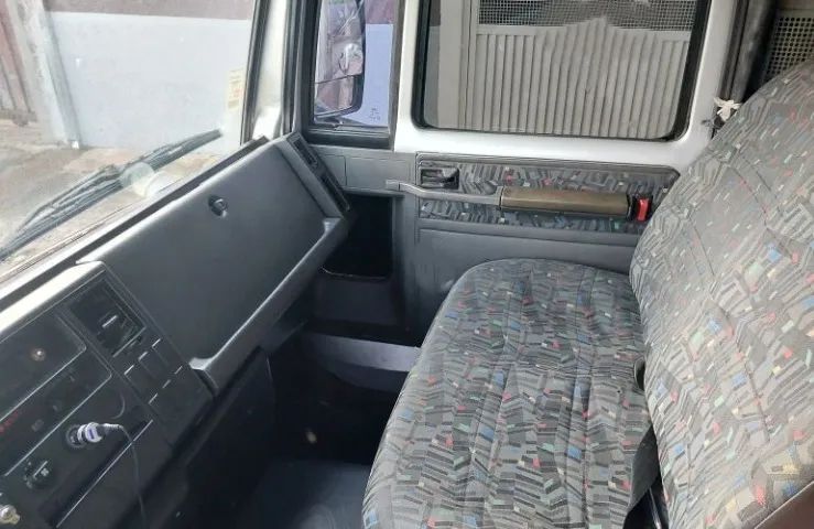 Ford Cargo 712  2012  Bau Refrigerado.  - Foto 7