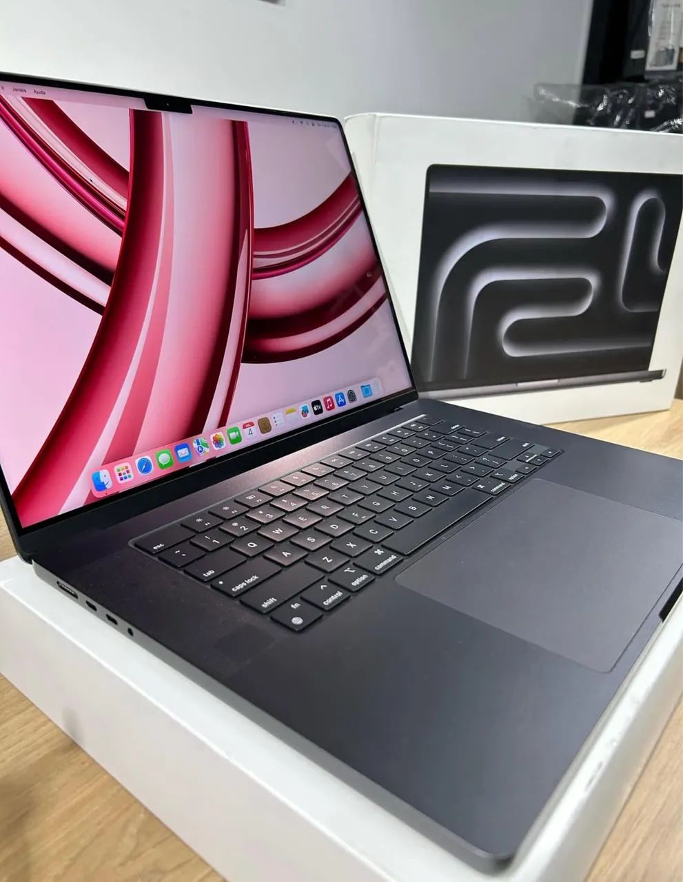 MacBook Pro M3 Pro 2023 36GB/ 512 SSD