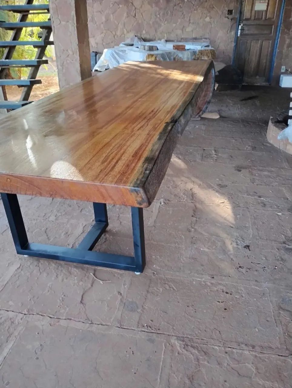 Mesa feita com madeira nobre  - Foto 4