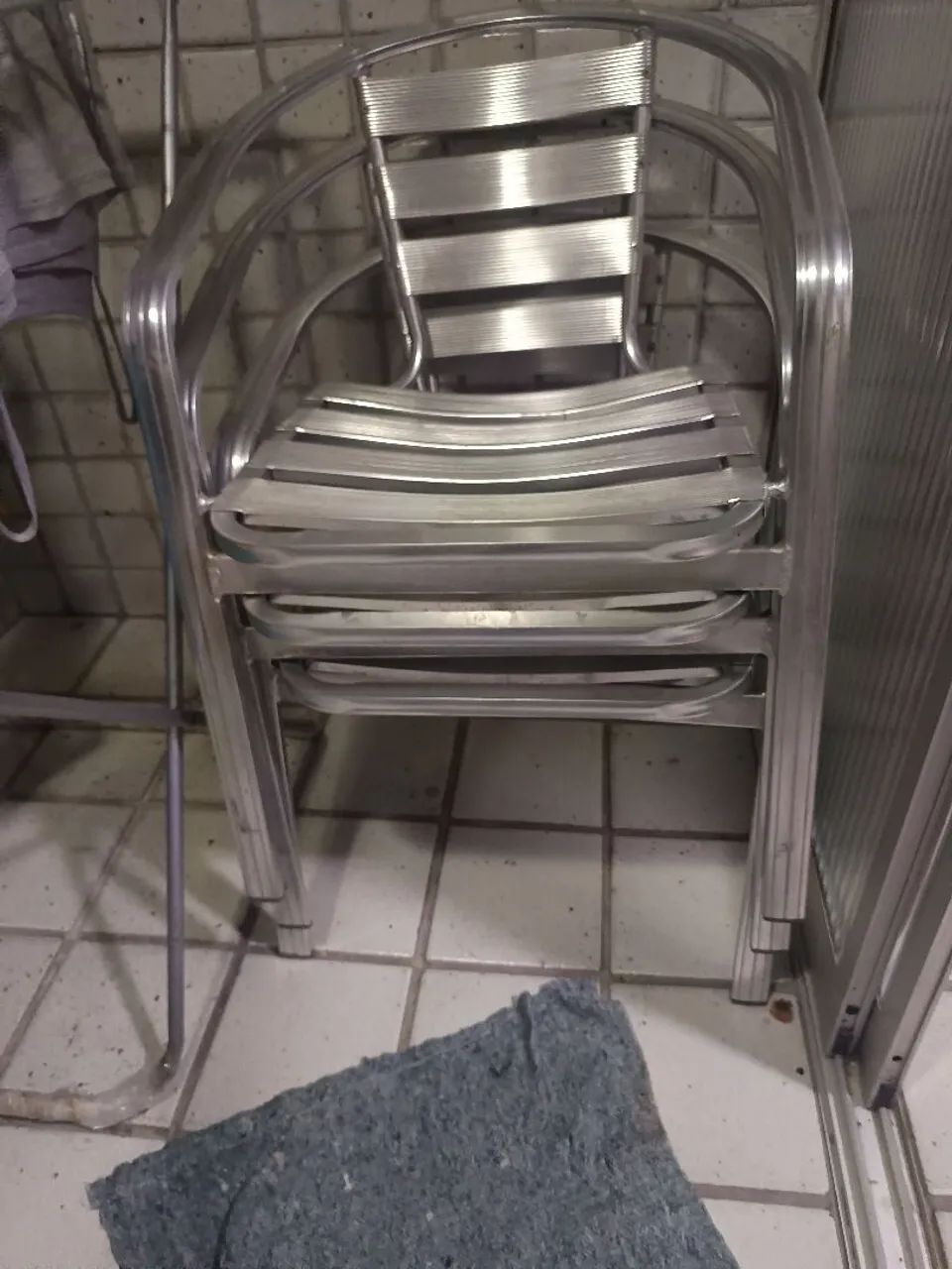 Jogo de mesa e cadeiras Varanda 64312001690498120