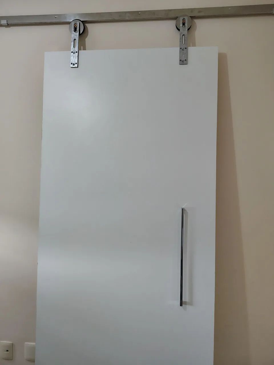 Porta de correr com ferragem em inox - Foto 4