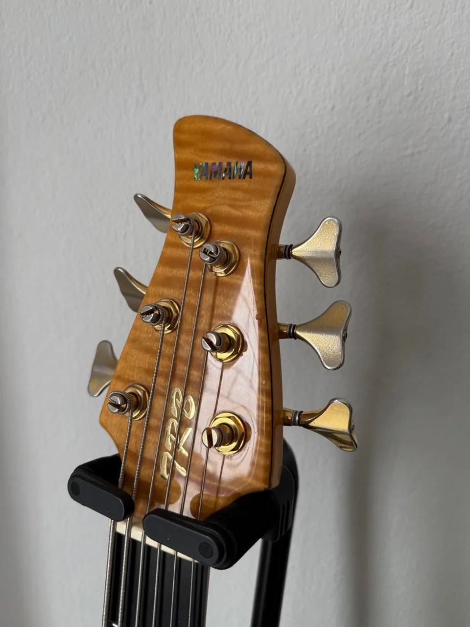 Baixo Yamaha TRB 6P2  - Foto 5