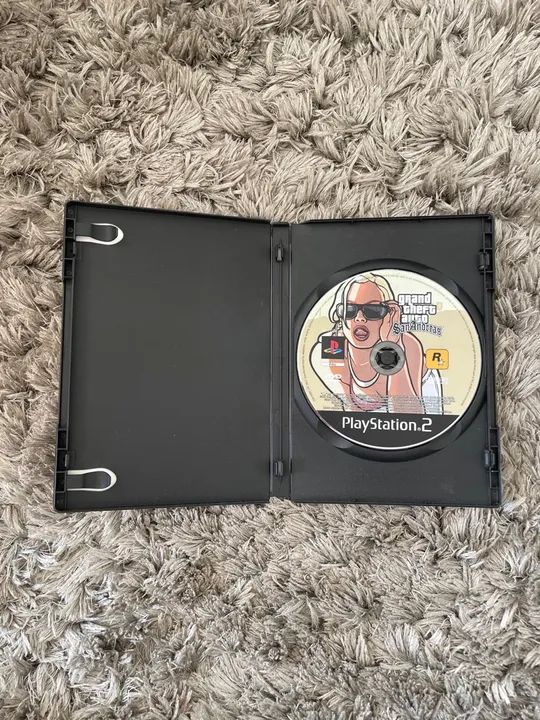 Jogo PS2 Grand Theft Auto: San Andreas - Foto 2
