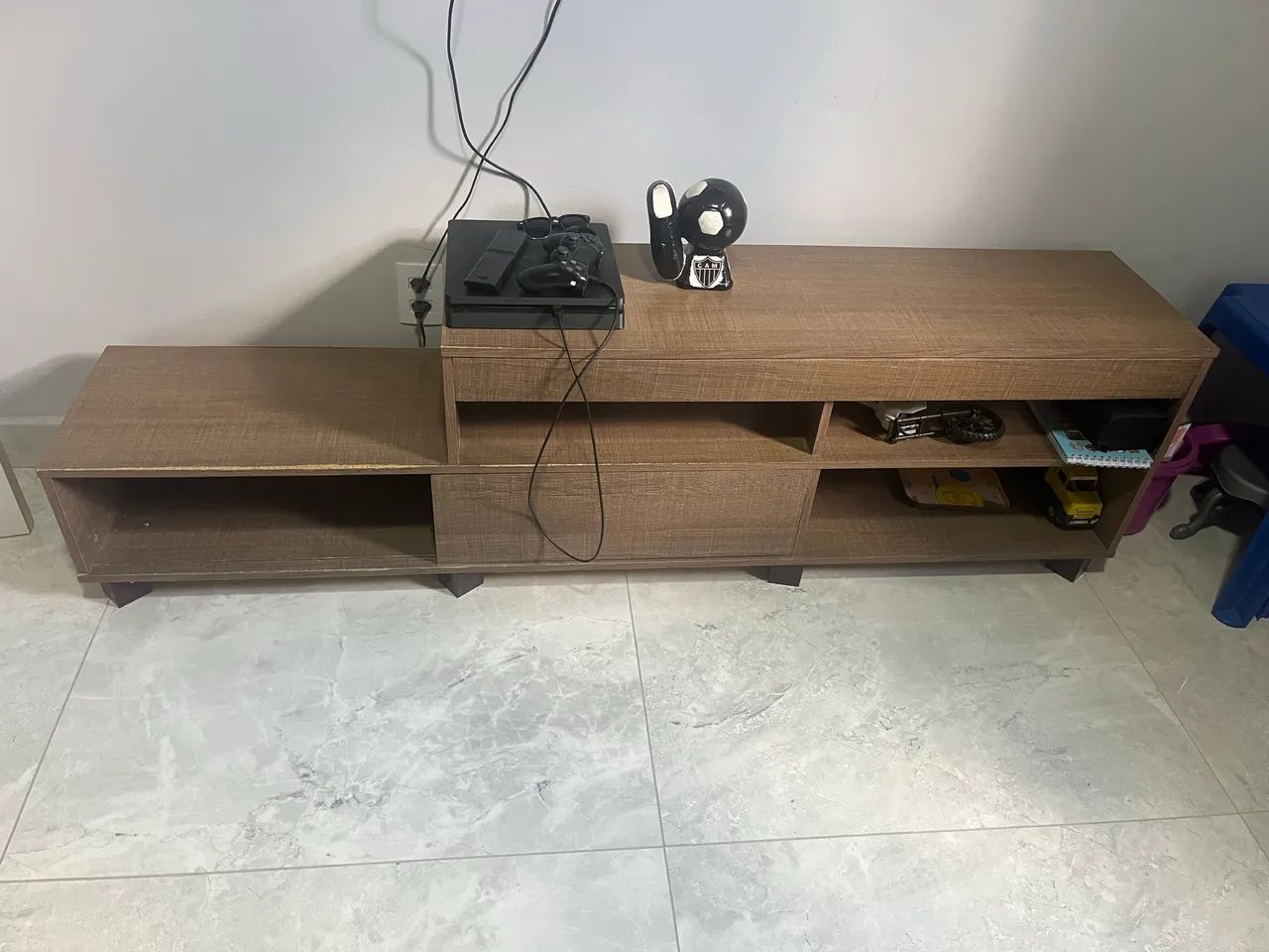 Rack de TV Moderno em Madeira para Sala