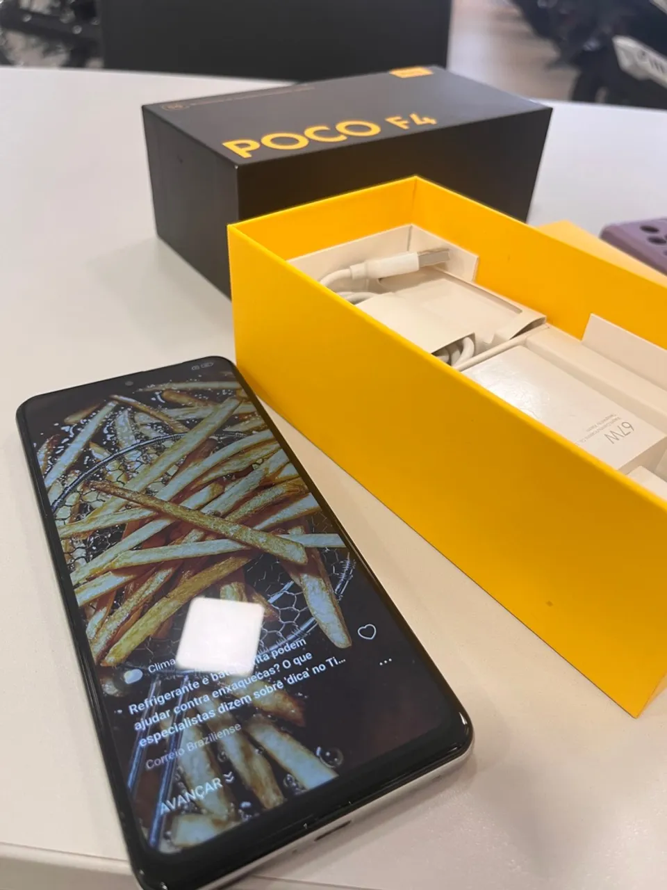 Poco F4