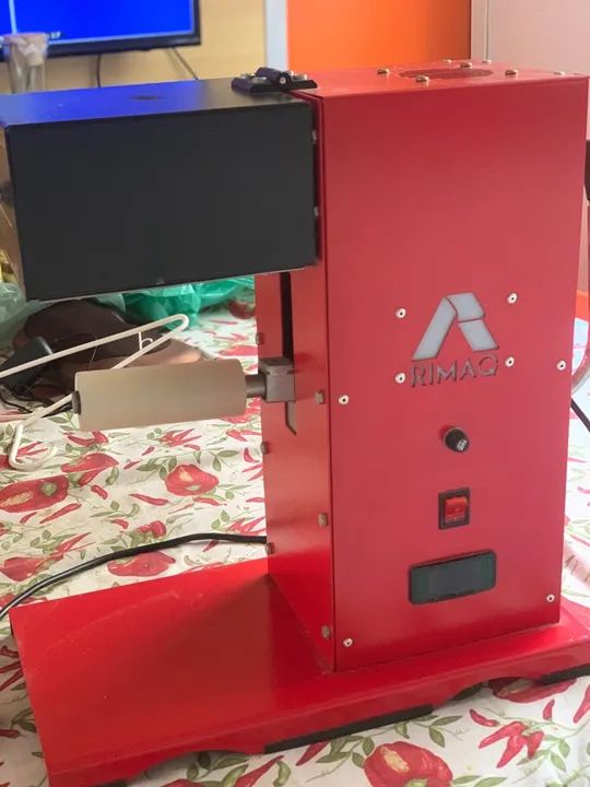 Máquina de estampar Brimdes Rimaq