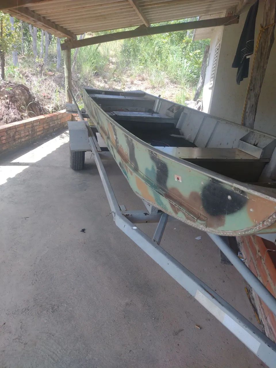 Vendo Rebock com barco Kayamar borda baixa 