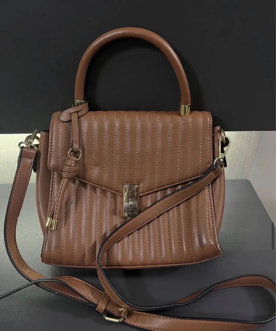 Bolsas preta e caramelo - Foto 5