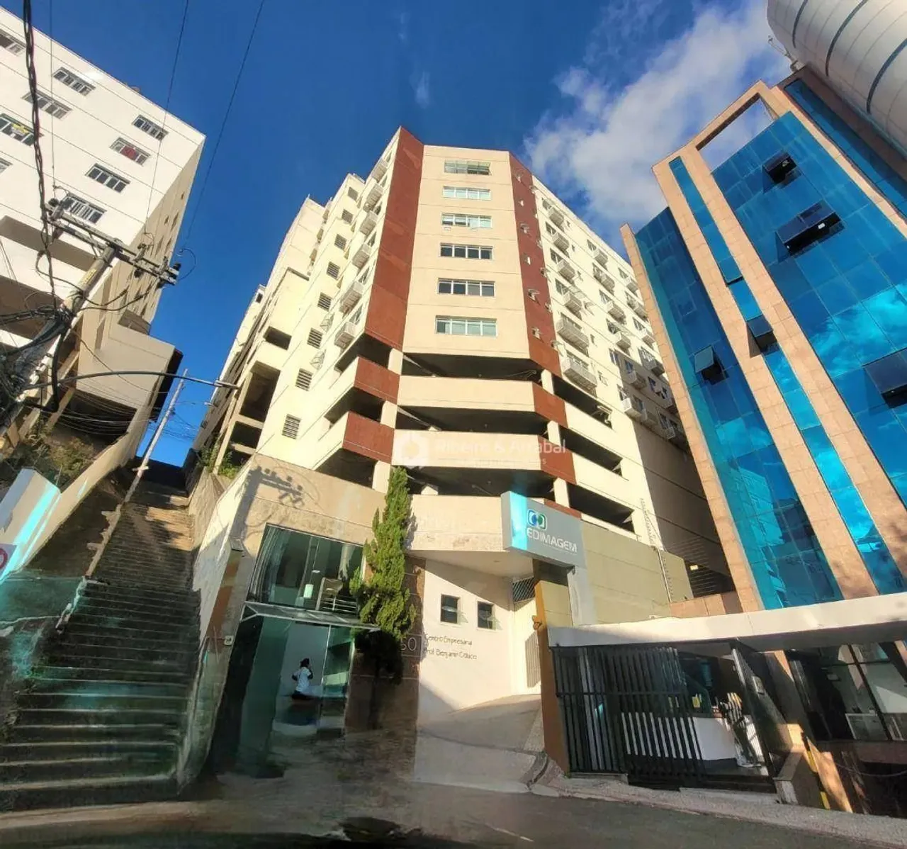 Sala para alugar, 113 m² por R$ 2.948,88/mês - Centro - Juiz de Fora/MG