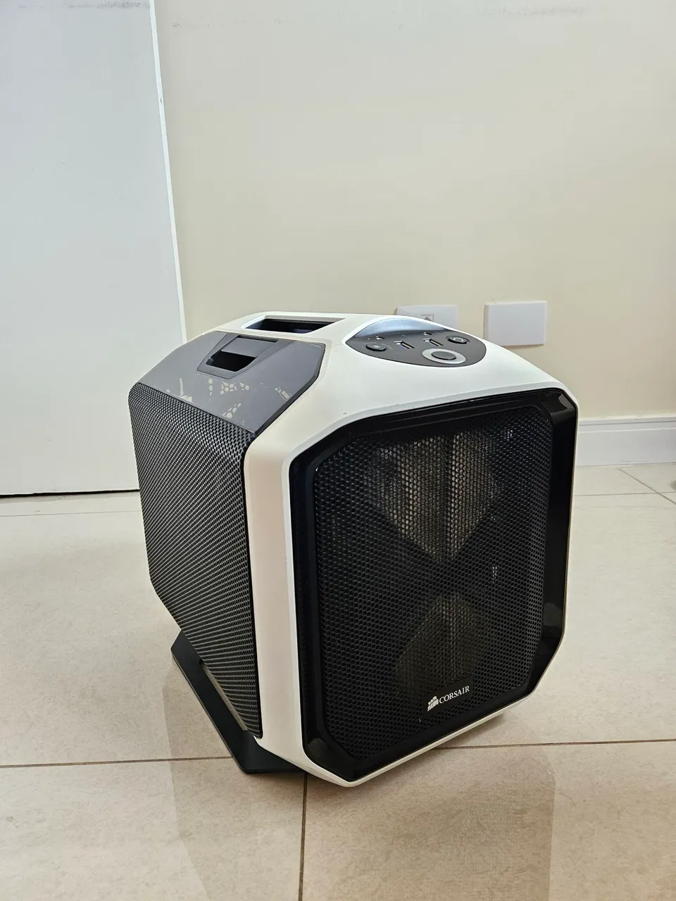 Gabinete Corsair 380T