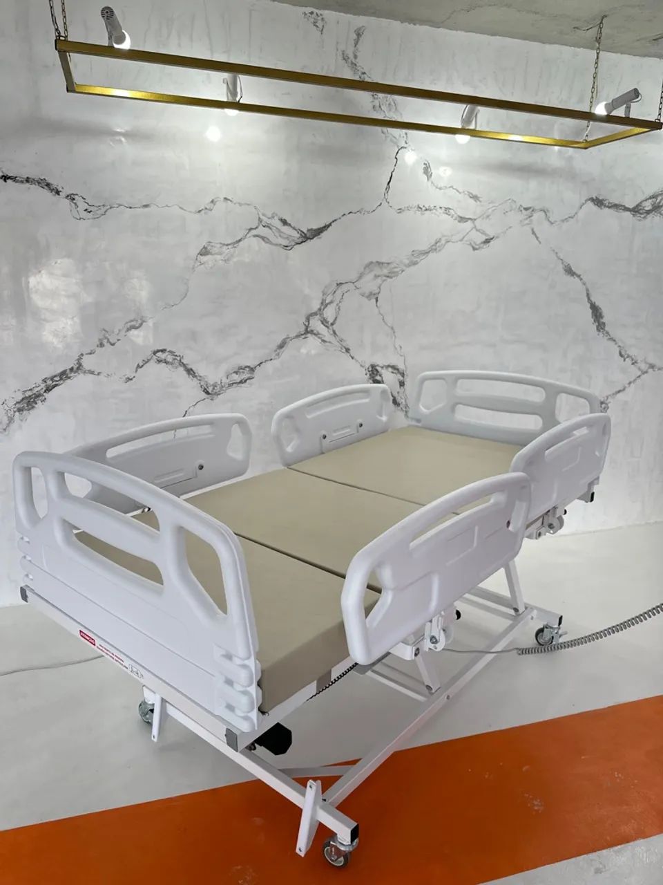 Cama hospitalar que vira poltrona NOVA - Foto 4