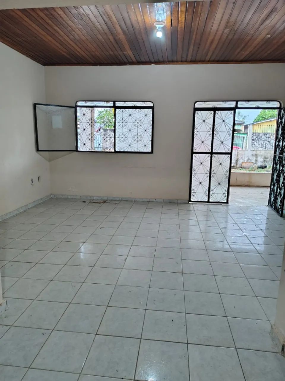 CAIMBÉ  CASA COM TRÊS QUARTOS - Foto 2