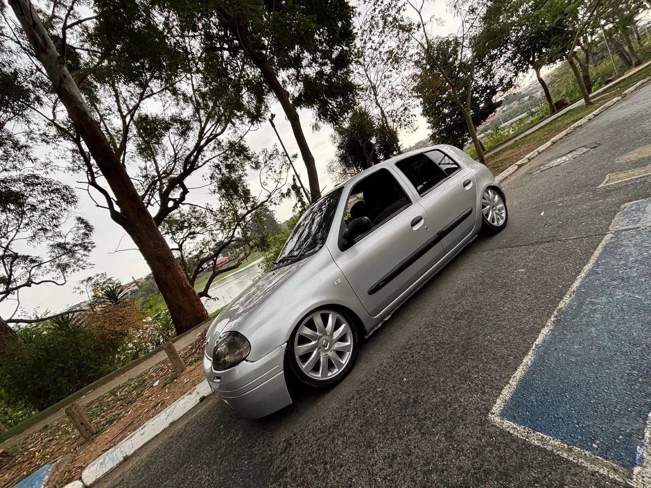 Renault Clio RN/ Expression 1.0 5P 2002