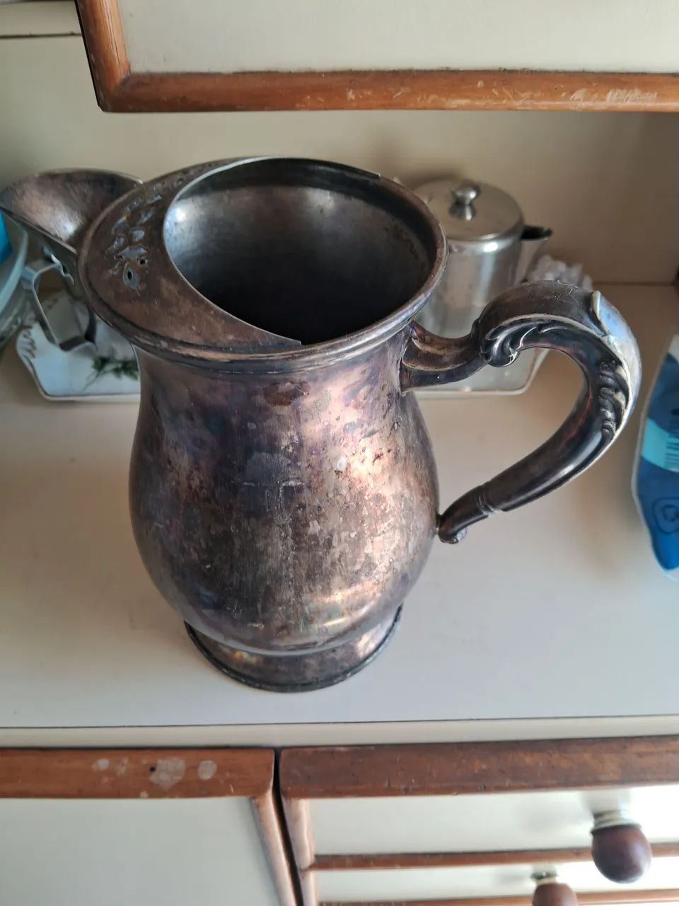 Selling this silver antique