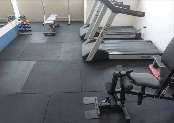 Piso de Borracha Placa 1X1 Academia - Foto 5