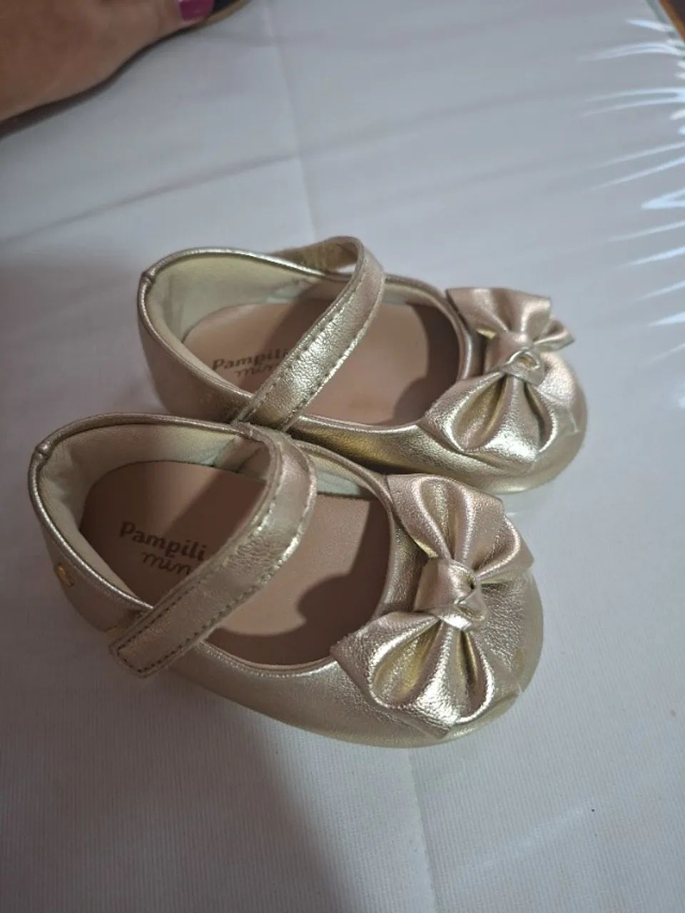 Sapato dourado bebê menina  - Foto 2